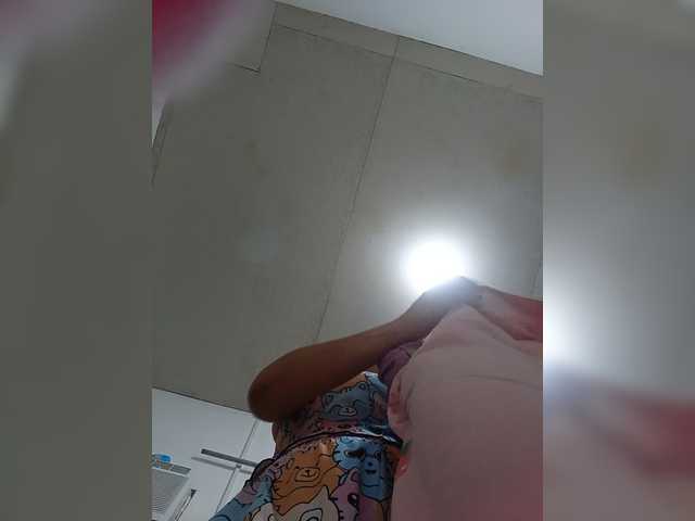 candicelovee live cam on BongaCams