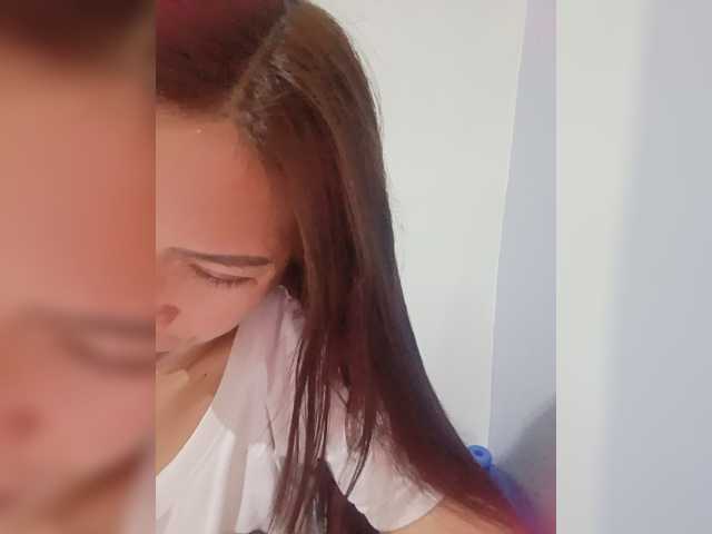 candicelovee live cam preview
