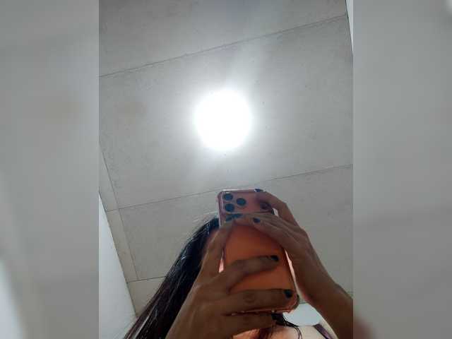 candicelovee live cam on BongaCams