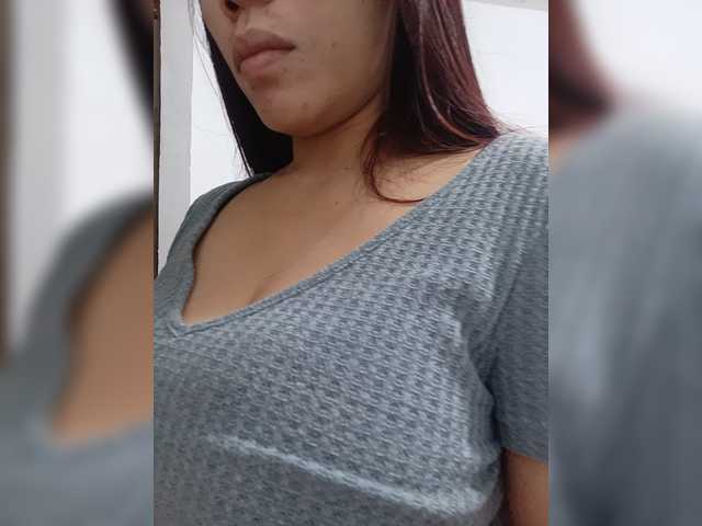 candicelovee live cam on BongaCams
