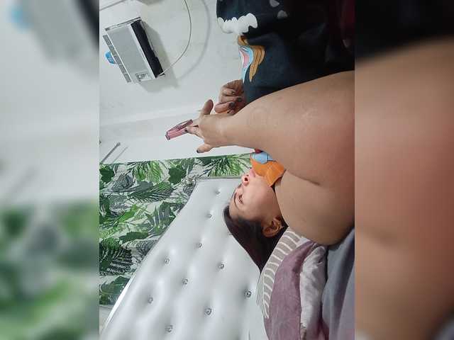 candicelovee live cam on BongaCams