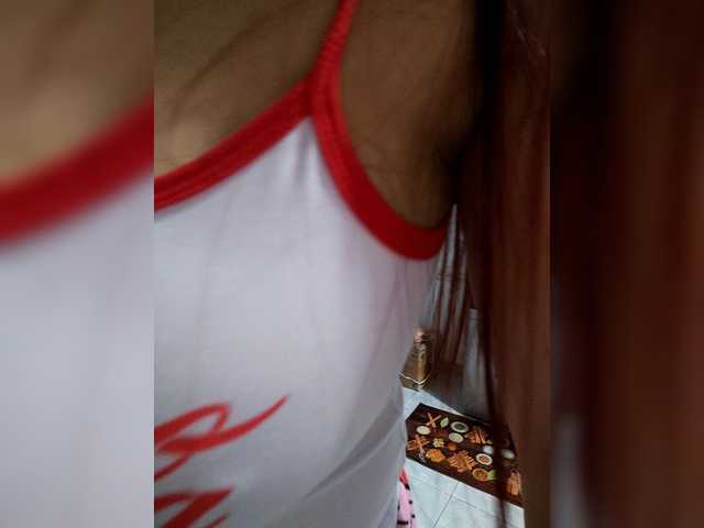 candicelovee live cam on BongaCams
