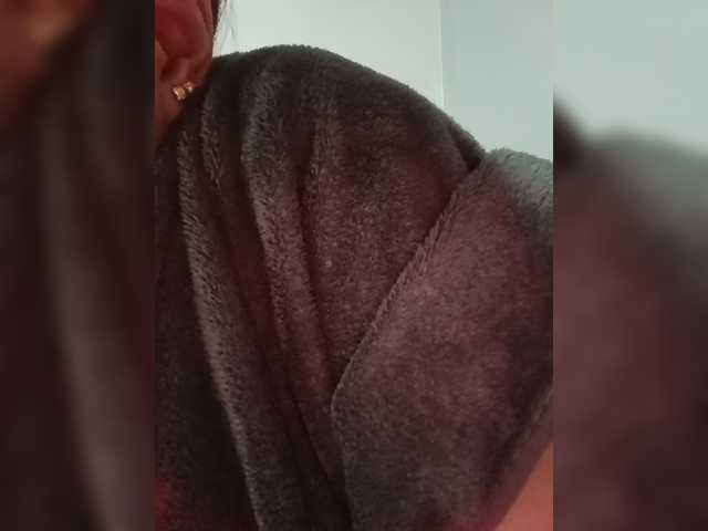 candicelovee live cam on BongaCams