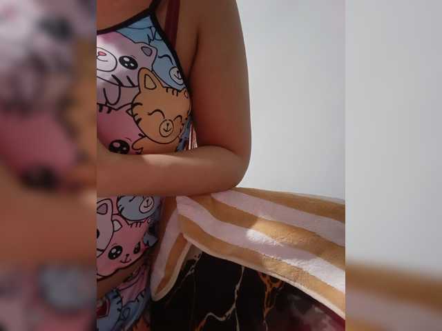 candicelovee live cam on BongaCams