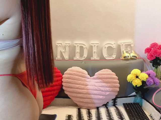 candicelovee live cam on BongaCams