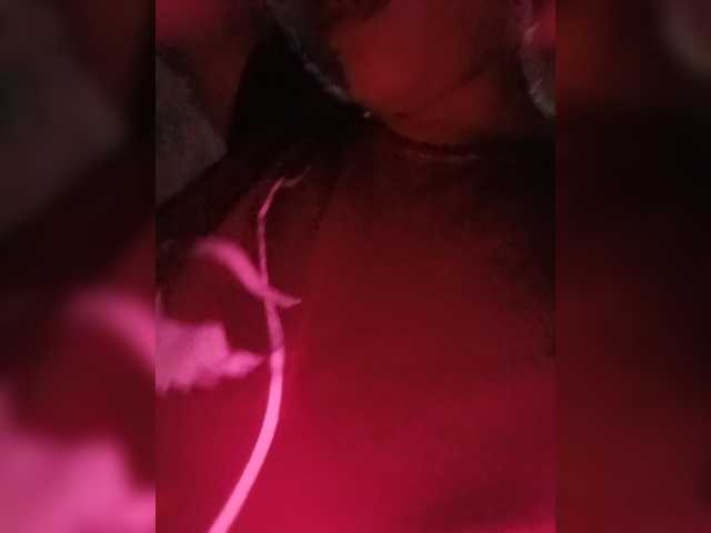 candicelovee live cam on BongaCams