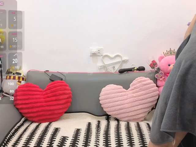 candicelovee live cam on BongaCams