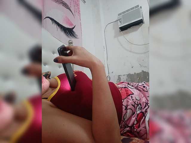 candicelovee live cam on BongaCams