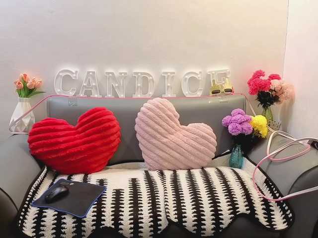 candicelovee live cam on BongaCams