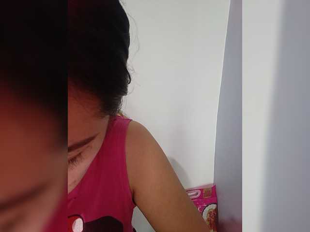 candicelovee live cam on BongaCams