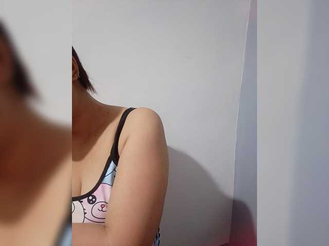 candicelovee live cam on BongaCams