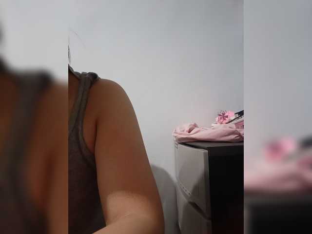 candicelovee live cam preview