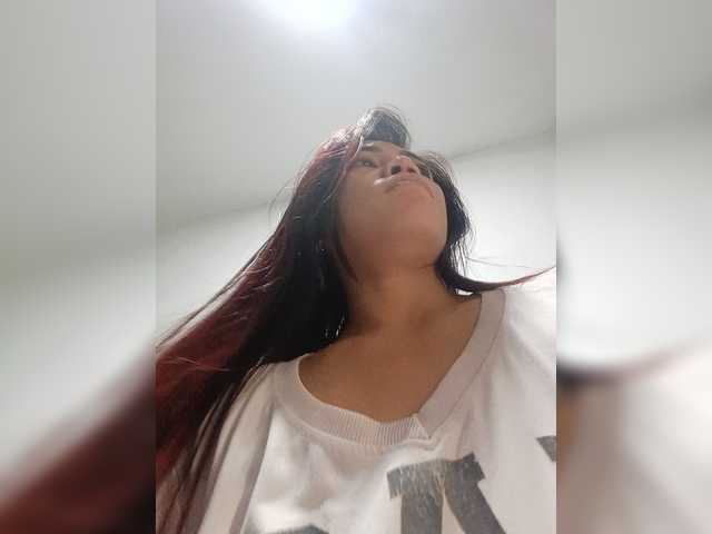 candicelovee live cam on BongaCams