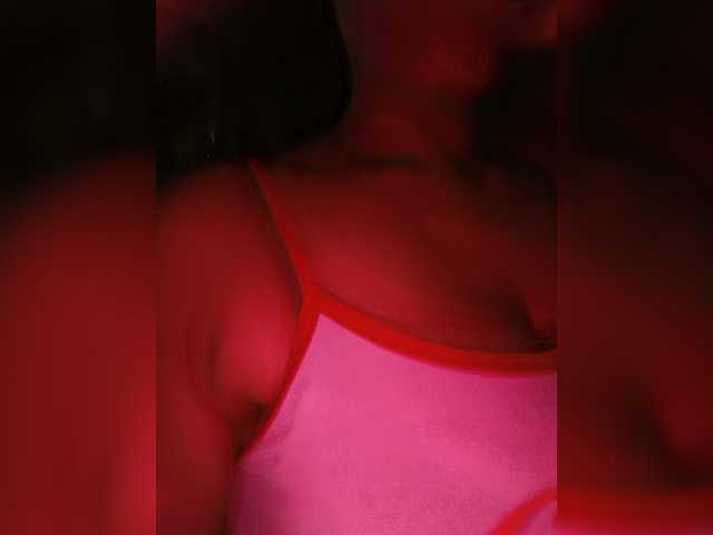 candicelovee live cam on BongaCams