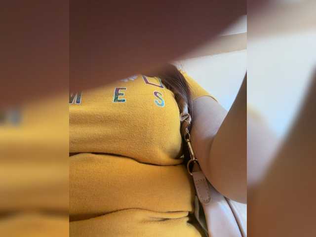 candicelovee live cam on BongaCams