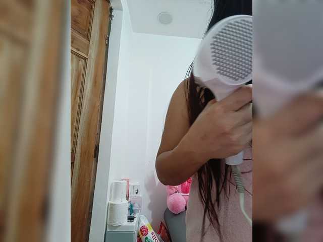 candicelovee live cam on BongaCams