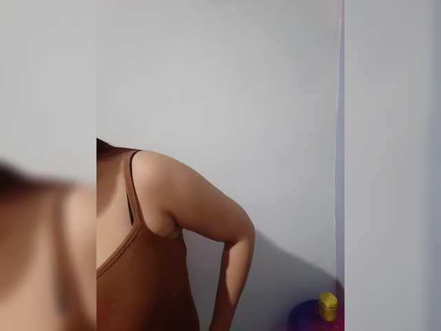 candicelovee live cam preview