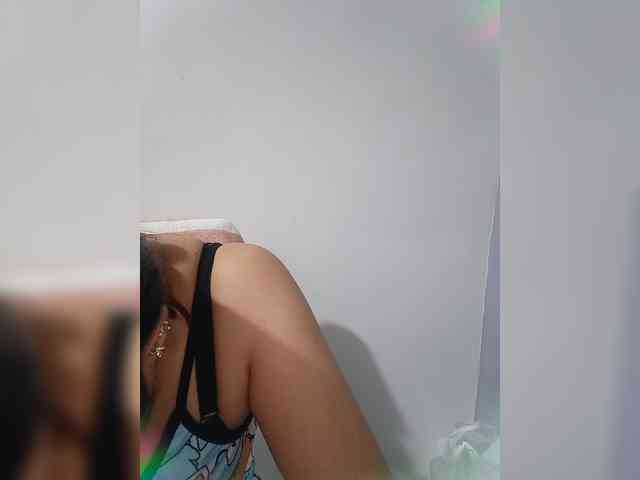 candicelovee webcam