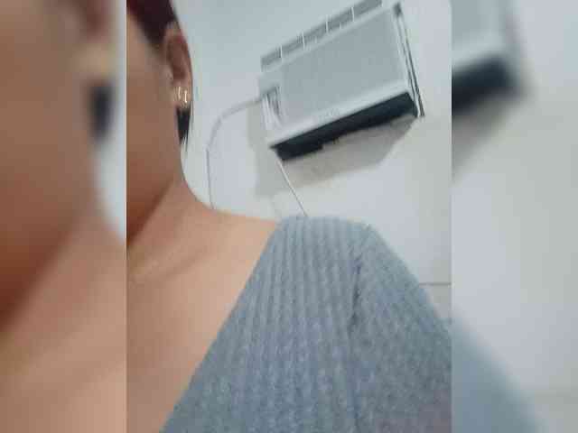candicelovee Live Webcam on BongaCams