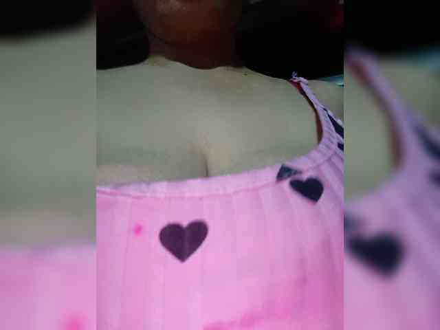 candicelovee Live Webcam on BongaCams