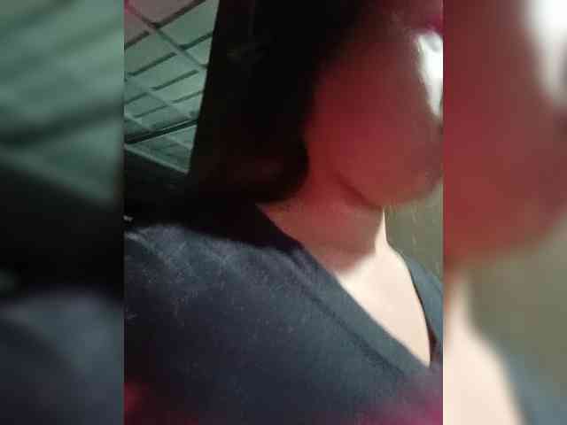 candicelovee Live Webcam on BongaCams