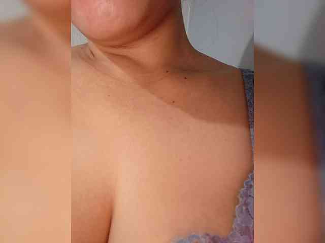 candicelovee webcam