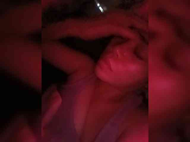 candicelovee webcam