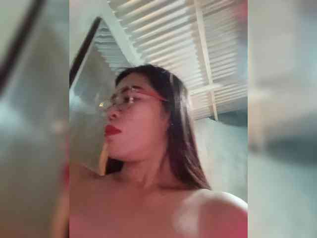 candicelovee Live Webcam on BongaCams