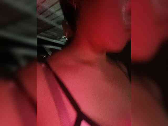 candicelovee webcam