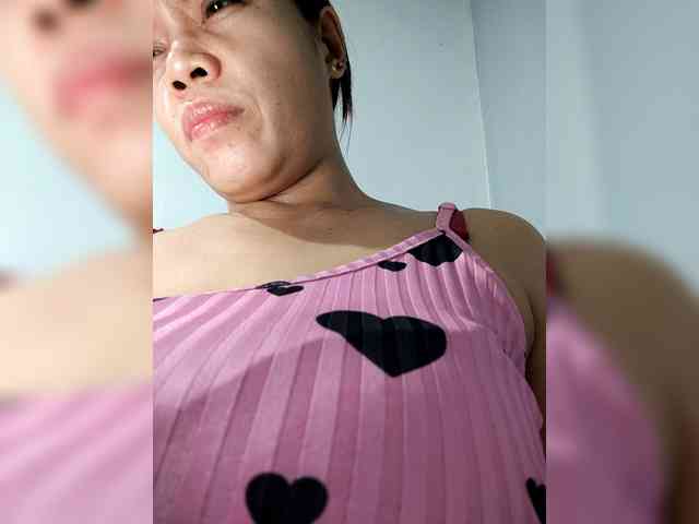 candicelovee Live Webcam on BongaCams