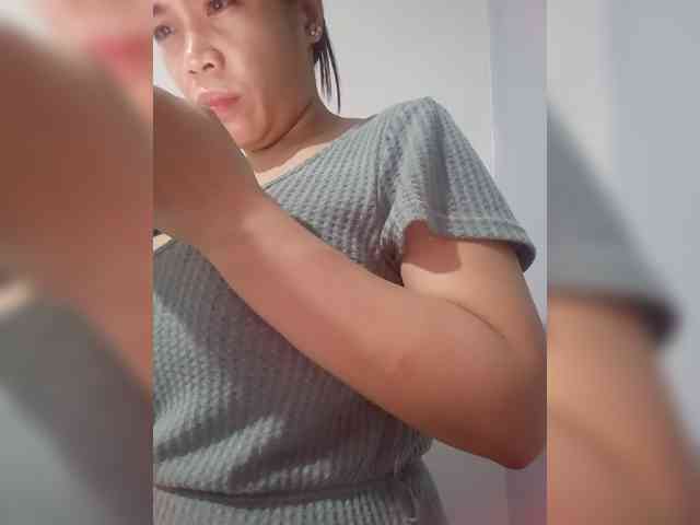 candicelovee Live Webcam on BongaCams
