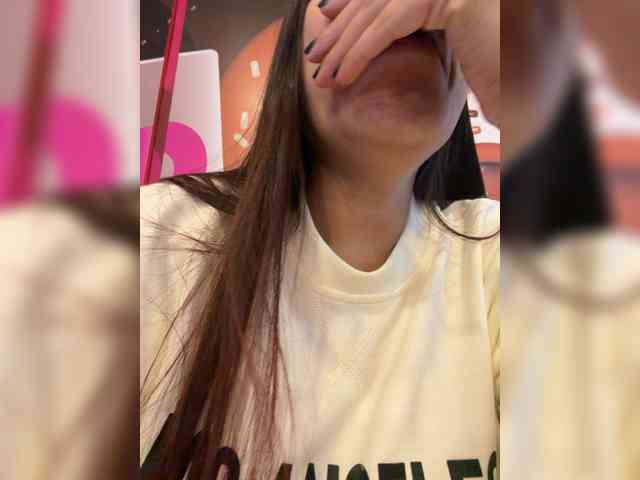 candicelovee webcam