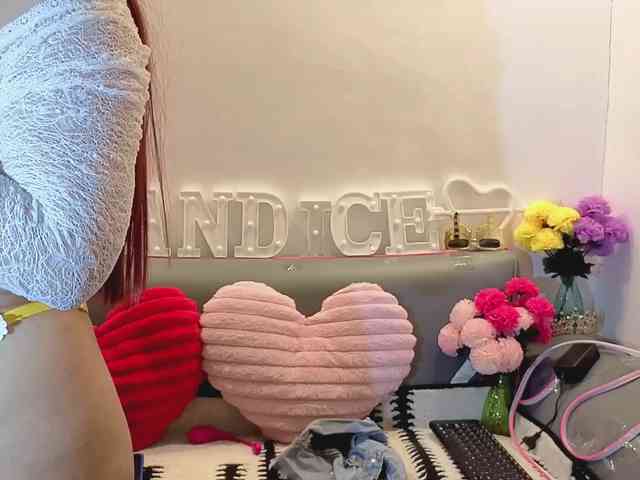 candicelovee webcam