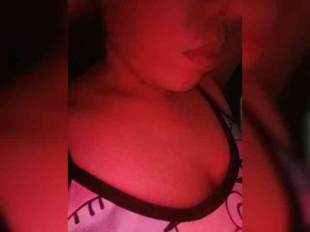 candicelovee webcam