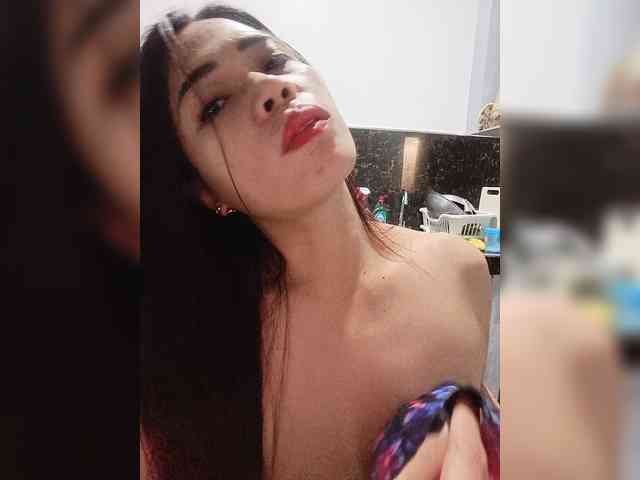 candicelovee webcam