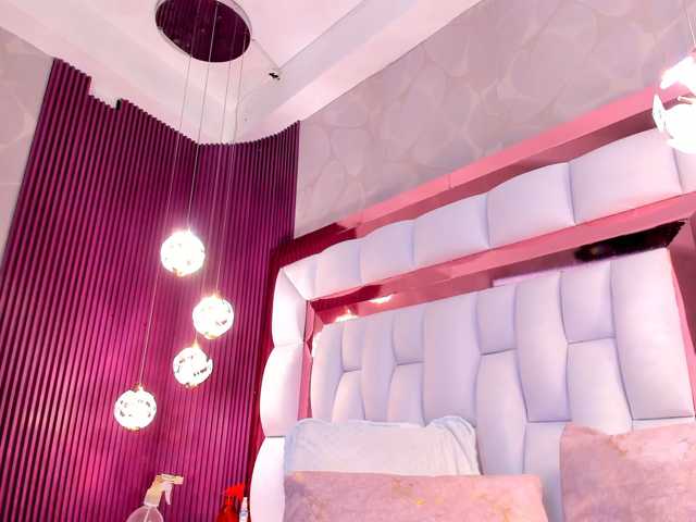 SarayRoyse live cam on BongaCams