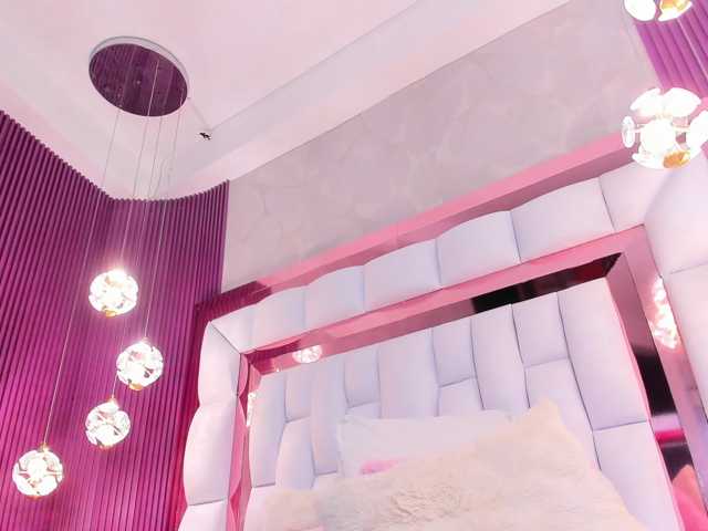SarayRoyse live cam on BongaCams