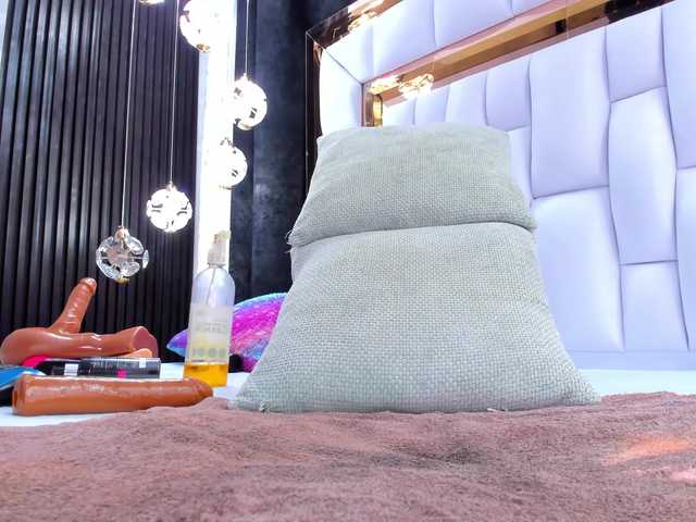 SarayRoyse live cam on BongaCams
