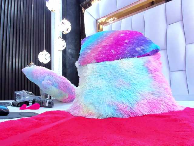SarayRoyse live cam on BongaCams