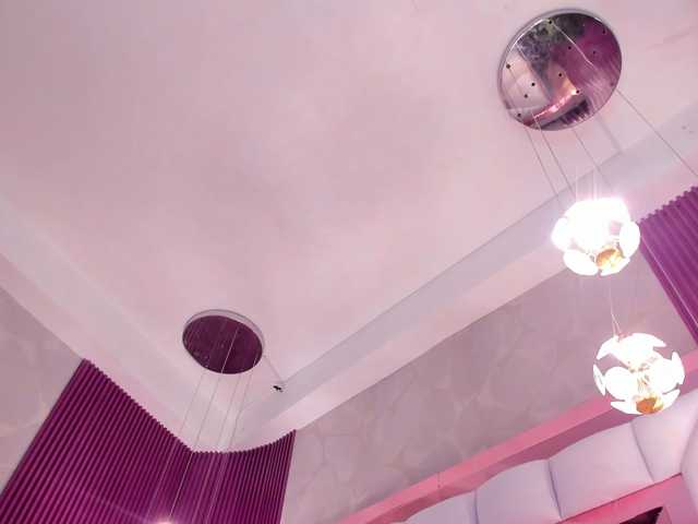 SarayRoyse live cam preview
