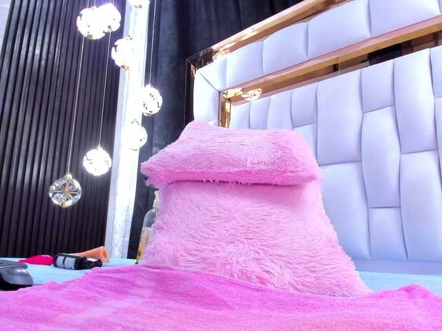 SarayRoyse live cam