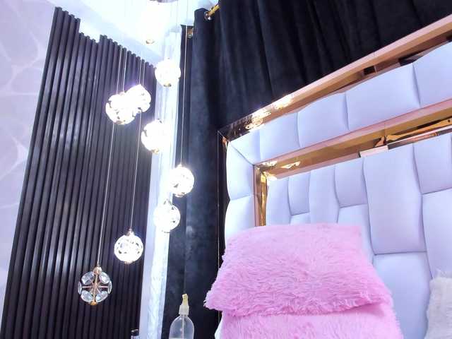 SarayRoyse live cam on BongaCams