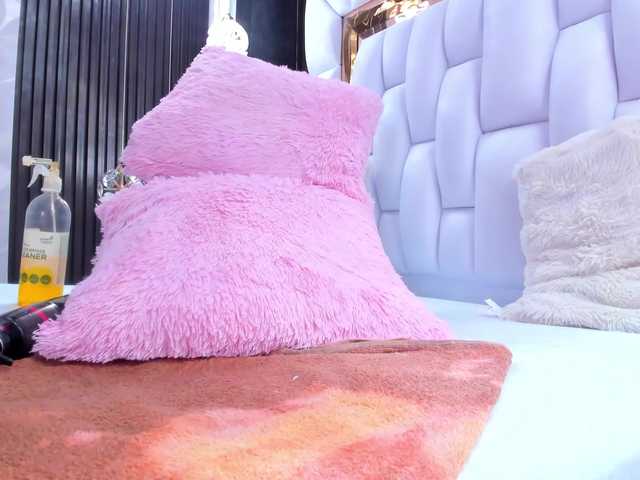 SarayRoyse live cam on BongaCams