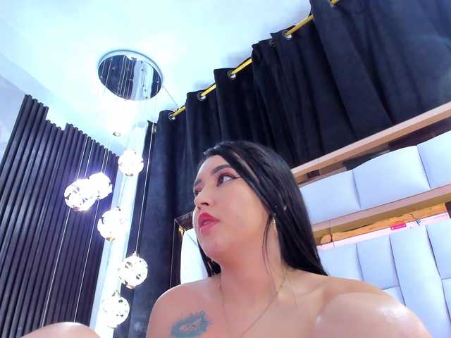 SarayRoyse live cam on BongaCams