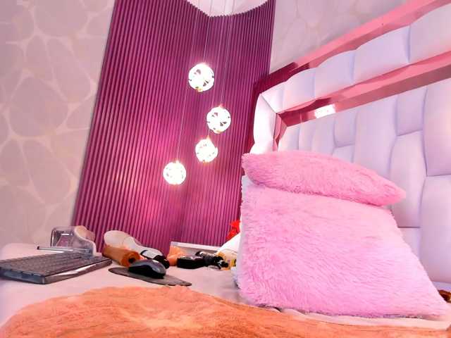 Sarayroyse live cam