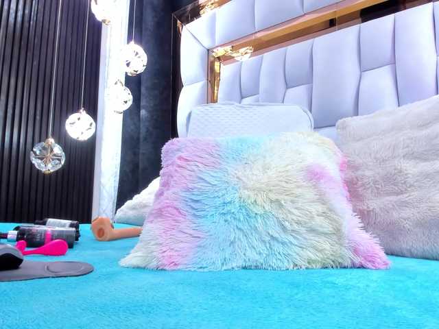 SarayRoyse live cam on BongaCams