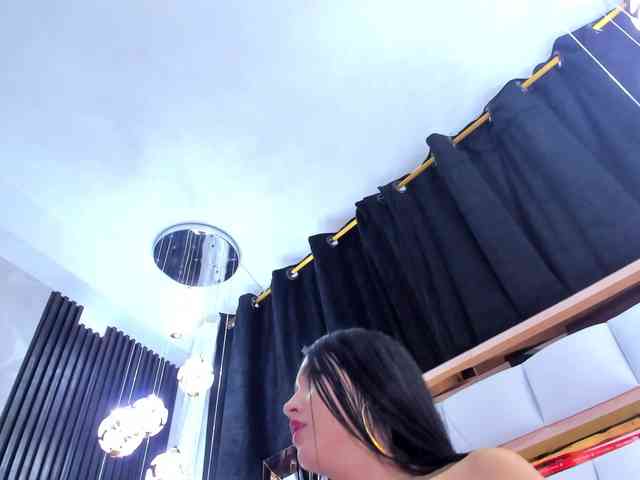 SarayRoyse webcam