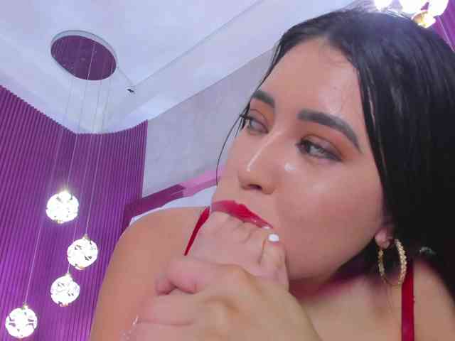 SarayRoyse webcam