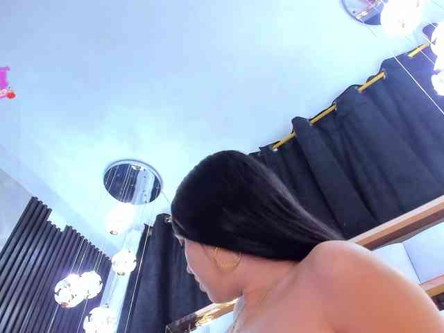 SarayRoyse webcam