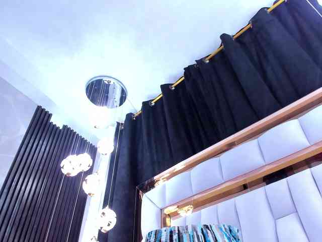 SarayRoyse webcam